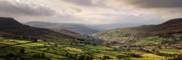 swaledale-the-yorkshire-dales-panorama-reeth-autumn-2.jpg